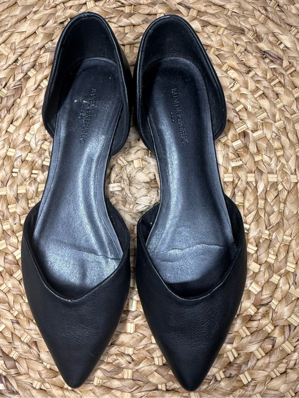 Banana Republic Black Pointed D'Orsay Leather Flats